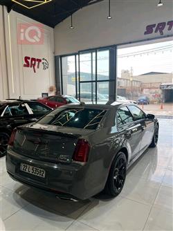 کرایسلەر 300